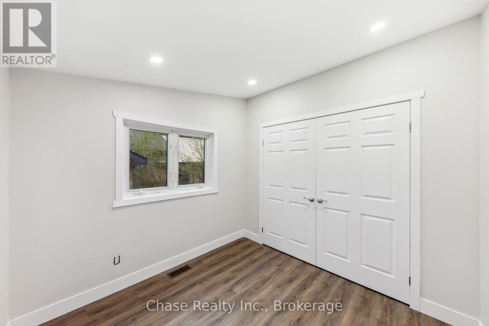 68 Fox Street, Penetanguishene, Ontario  L9M 1C6 - Photo 14 - S12150486