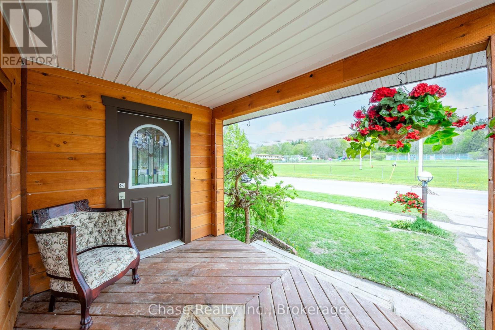 Property at 68 FOX STREET image 3