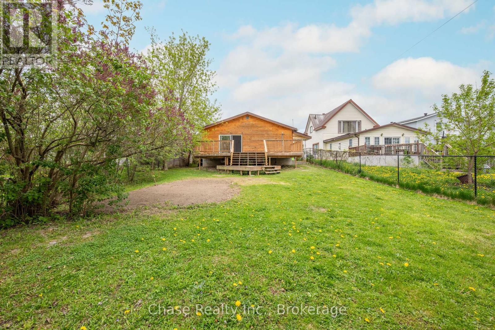 68 Fox Street, Penetanguishene, Ontario  L9M 1C6 - Photo 38 - S12150486