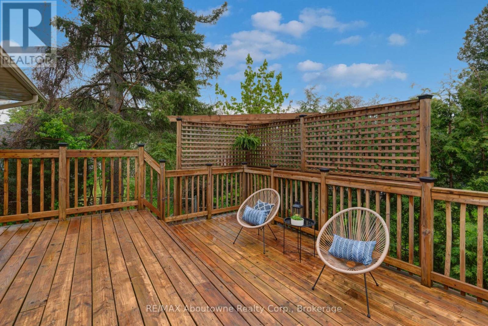 255 Wales Crescent, Oakville, Ontario  L6L 3X8 - Photo 42 - W12150327