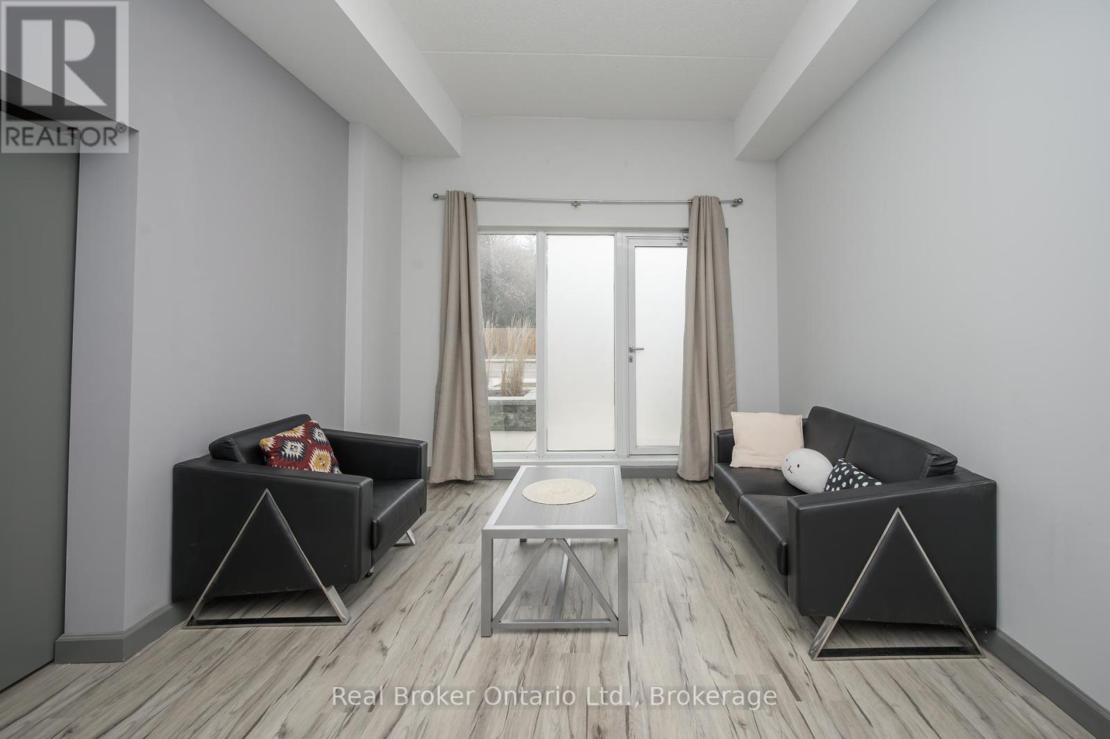111 - 77 Leland Street, Hamilton, Ontario  L8S 3A1 - Photo 10 - X12150444