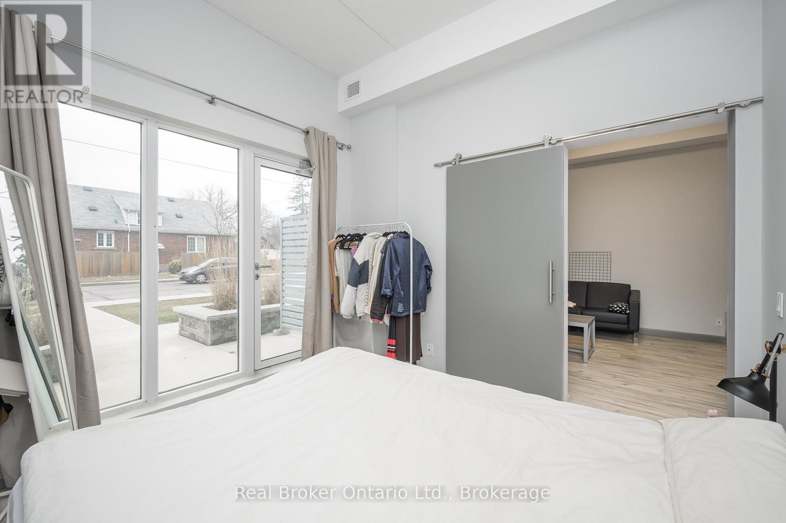 111 - 77 Leland Street, Hamilton, Ontario  L8S 3A1 - Photo 13 - X12150444