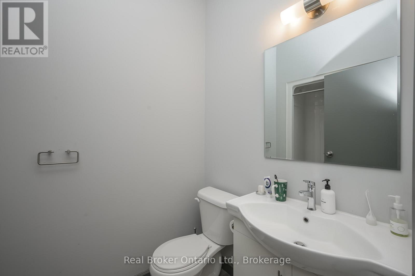 111 - 77 Leland Street, Hamilton, Ontario  L8S 3A1 - Photo 14 - X12150444
