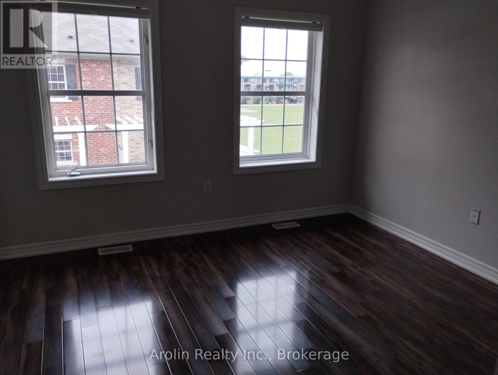 5 Oxfordshire Lane, Kitchener, Ontario  N2H 0B4 - Photo 31 - X12150457