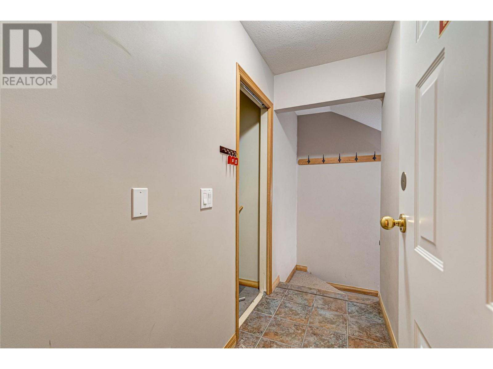 5423 Boomerang Way Unit# 4, Fernie, British Columbia  V0B 1M6 - Photo 32 - 10348023