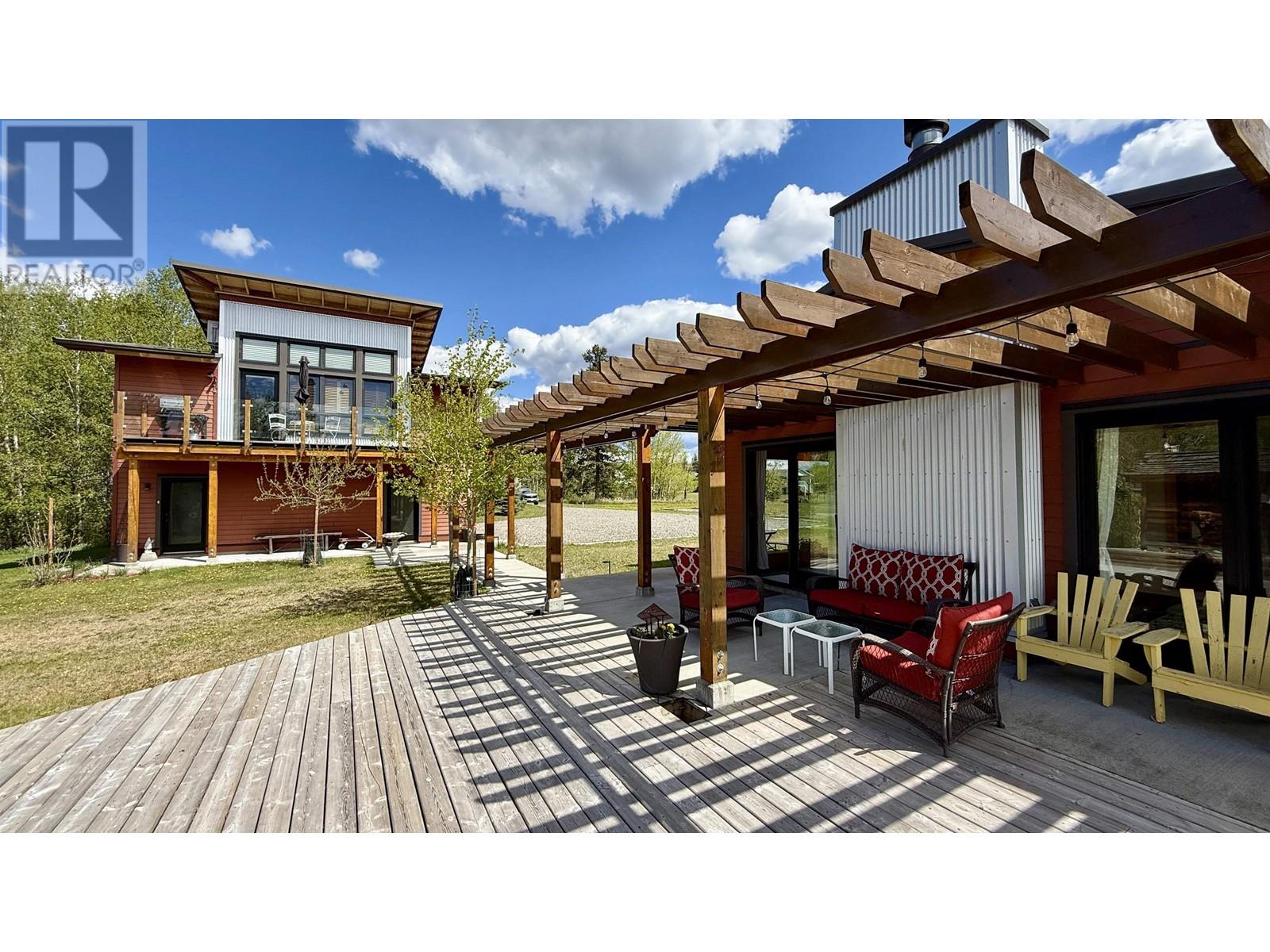 5460 Carlson Road, 100 Mile House, British Columbia  V0K 2E1 - Photo 34 - R3003159