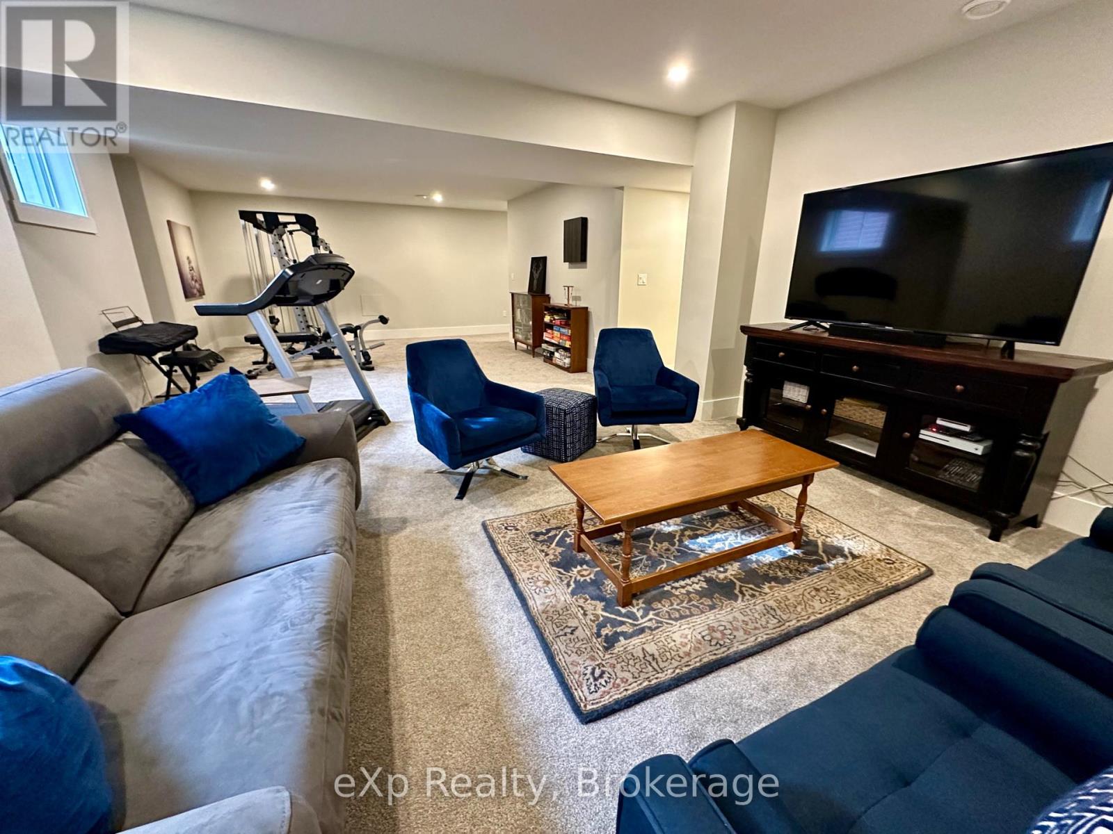 10 Woodstream Drive, Huntsville, Ontario  P1H 0B7 - Photo 32 - X12150330