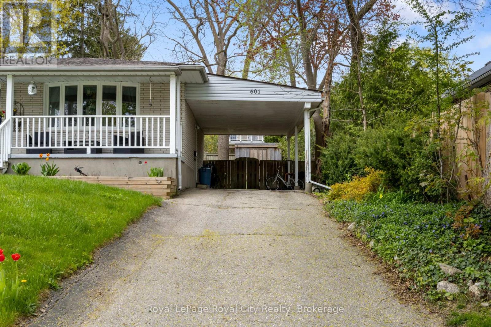 Property at 601 COLQUHOUN STREET image 2