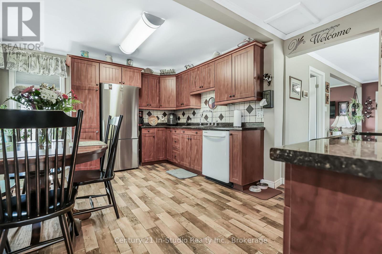 382386 Concession 4 Ndr, West Grey, Ontario  N4N 3B9 - Photo 17 - X12150360