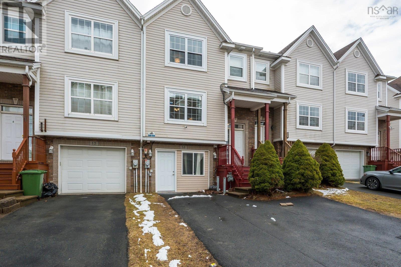 Property at 16 Prestwick Close image 4