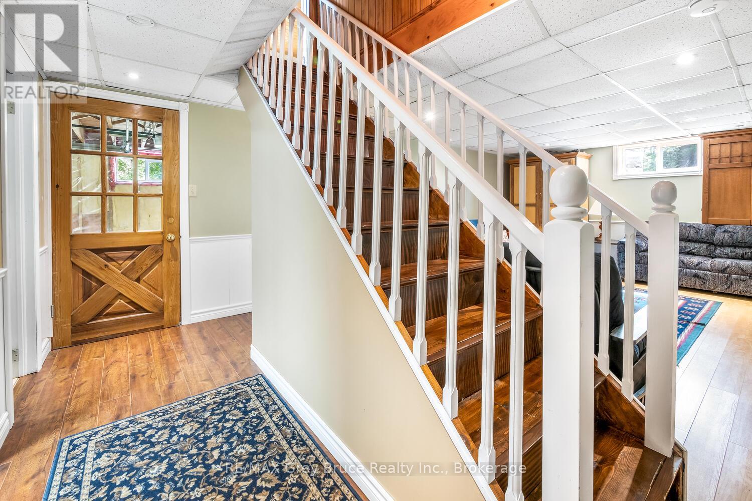 136 Maple Drive, Northern Bruce Peninsula, Ontario  N0H 1Z0 - Photo 19 - X12150411