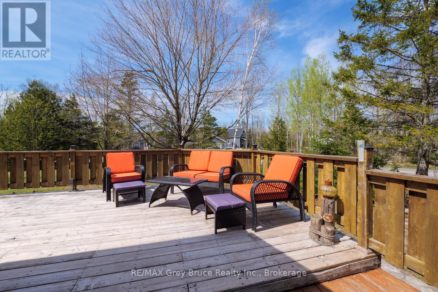 136 Maple Drive, Northern Bruce Peninsula, Ontario  N0H 1Z0 - Photo 24 - X12150411