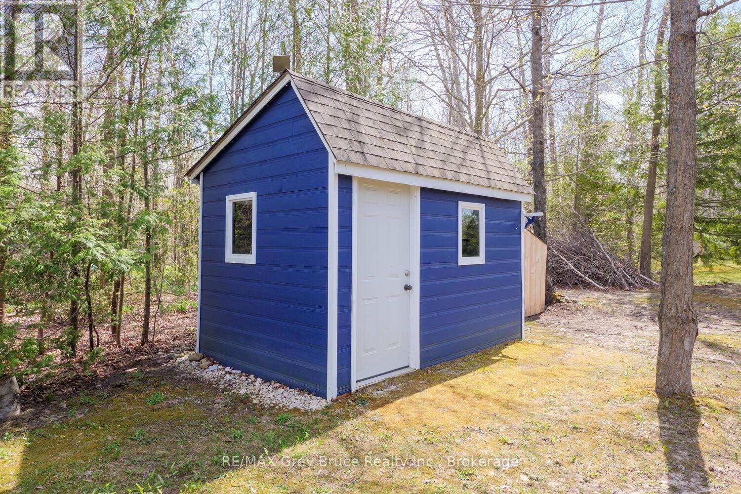 136 Maple Drive, Northern Bruce Peninsula, Ontario  N0H 1Z0 - Photo 28 - X12150411