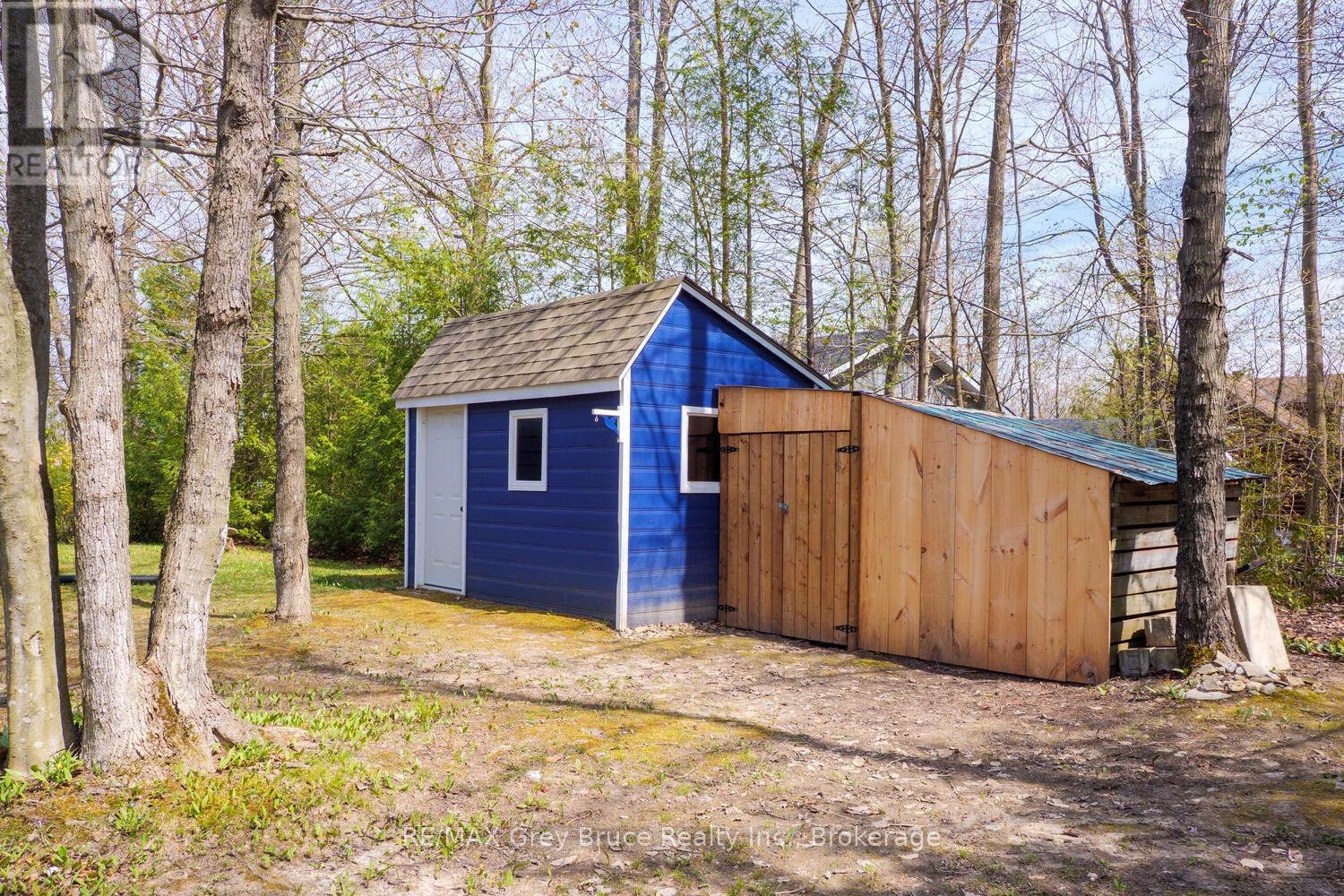 136 Maple Drive, Northern Bruce Peninsula, Ontario  N0H 1Z0 - Photo 29 - X12150411