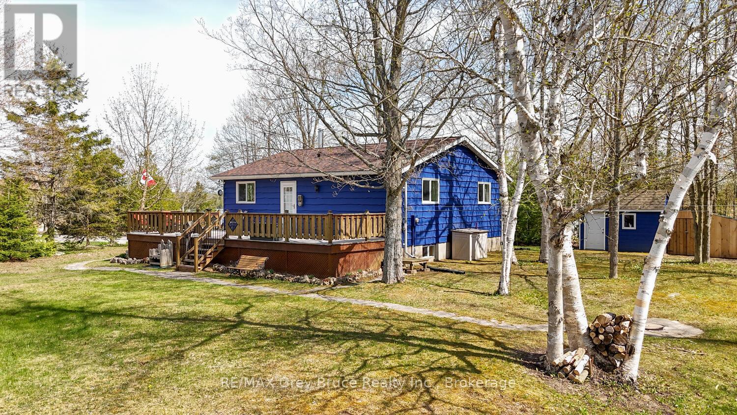 136 Maple Drive, Northern Bruce Peninsula, Ontario  N0H 1Z0 - Photo 33 - X12150411