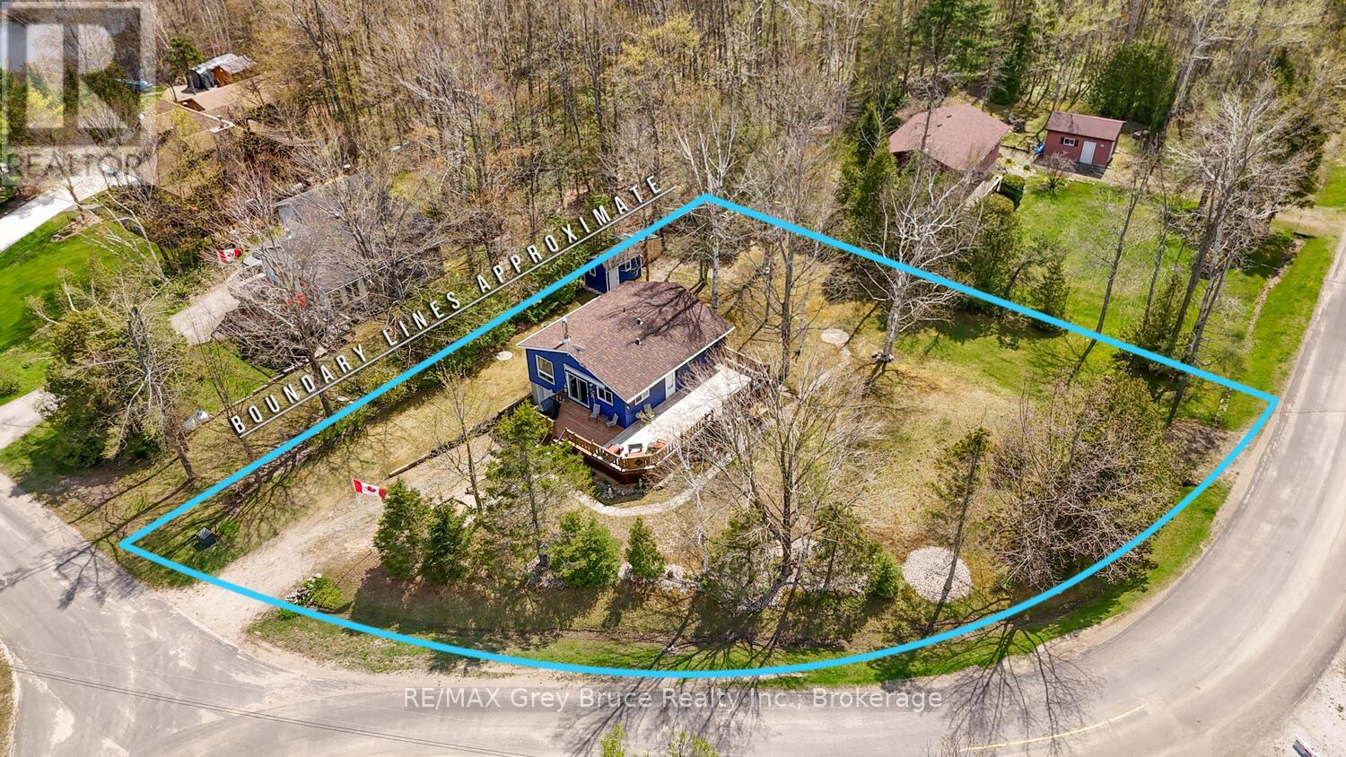 136 Maple Drive, Northern Bruce Peninsula, Ontario  N0H 1Z0 - Photo 35 - X12150411