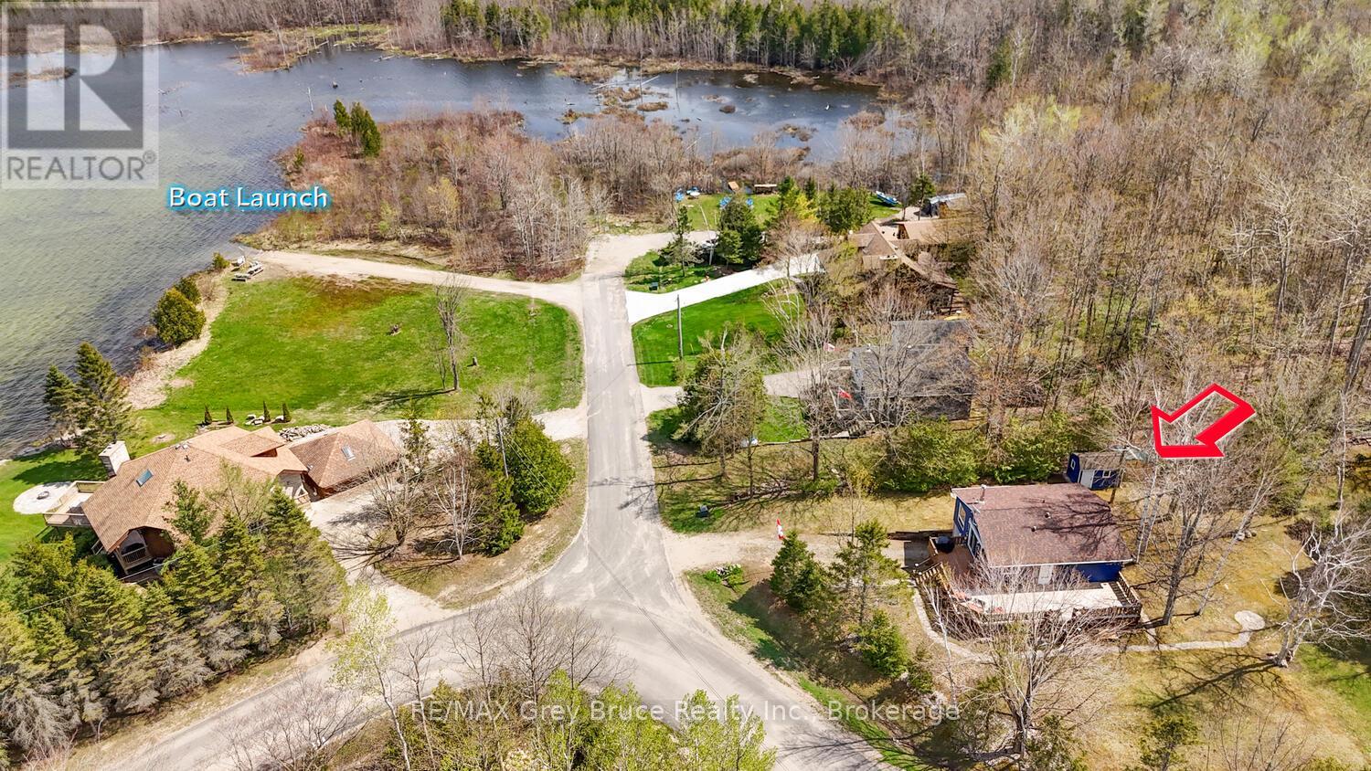 136 Maple Drive, Northern Bruce Peninsula, Ontario  N0H 1Z0 - Photo 36 - X12150411