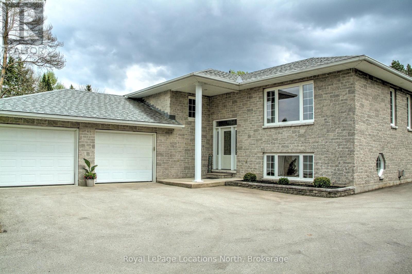 30 Pine Tree Drive, South Bruce Peninsula, Ontario  N0H 1P0 - Photo 2 - X12150422
