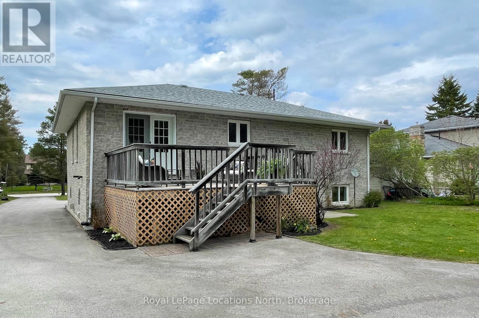 30 Pine Tree Drive, South Bruce Peninsula, Ontario N0H 1P0 - Photo 5 - X12150422