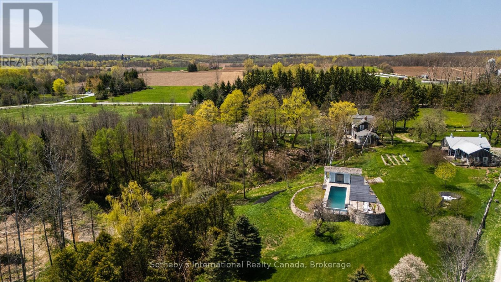 47014 Old Mail Road, Grey Highlands, Ontario  N4L 1W7 - Photo 44 - X12150434