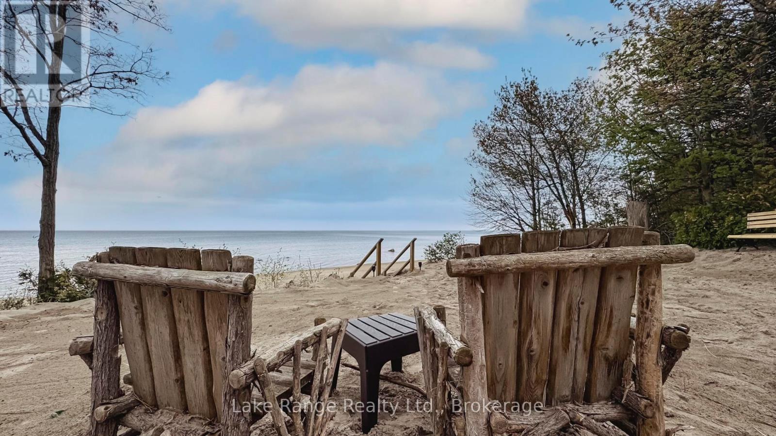 133 Bruce Beach Road, Huron-Kinloss, Ontario  N2Z 2X3 - Photo 9 - X12150448