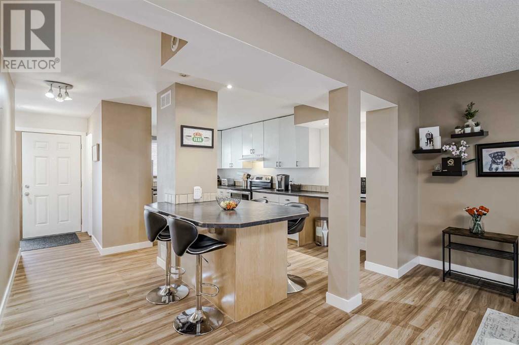 Property at 114, 4810 40 Avenue SW image 3