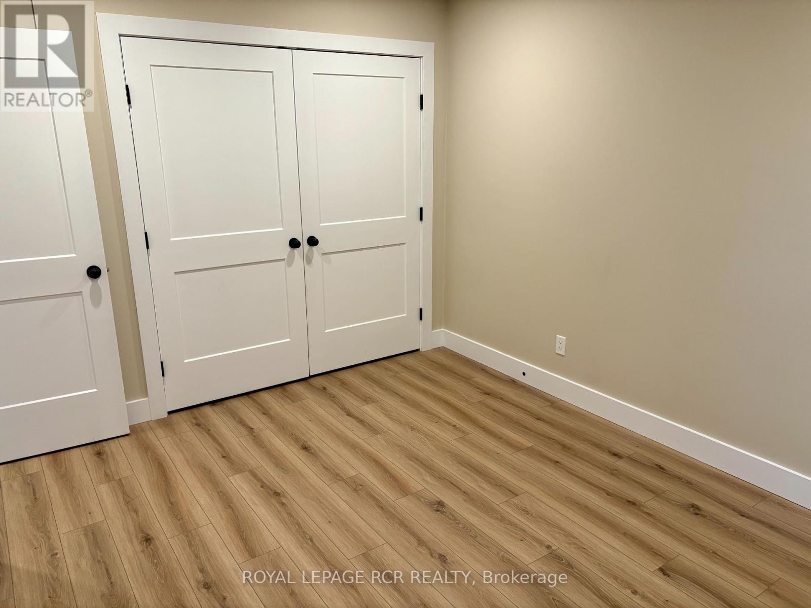 504 Andrew Street, Shelburne, Ontario  L9V 2Z1 - Photo 12 - X12061424