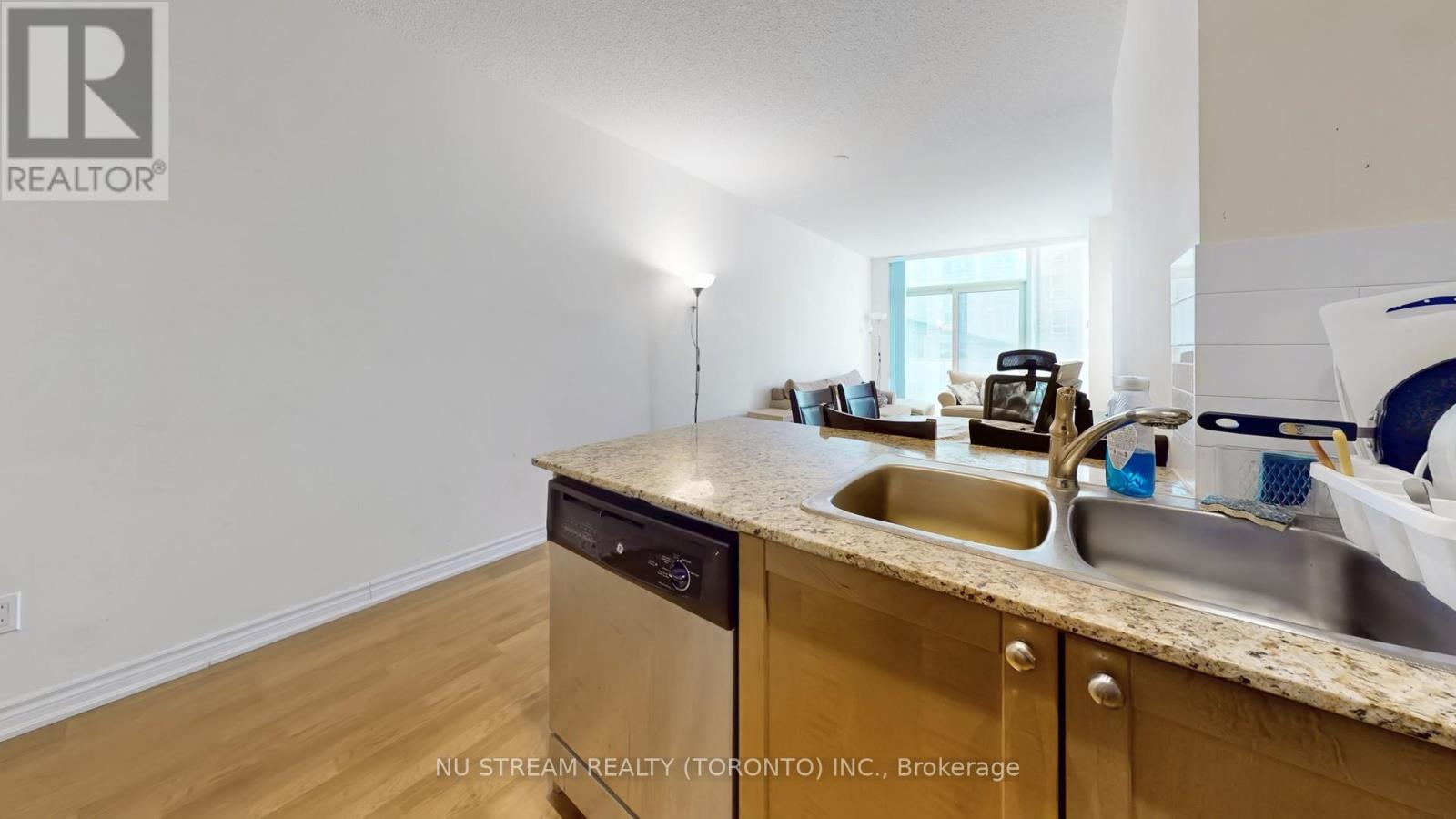3101 - 761 Bay Street, Toronto, Ontario  M5G 2R2 - Photo 16 - C12150333