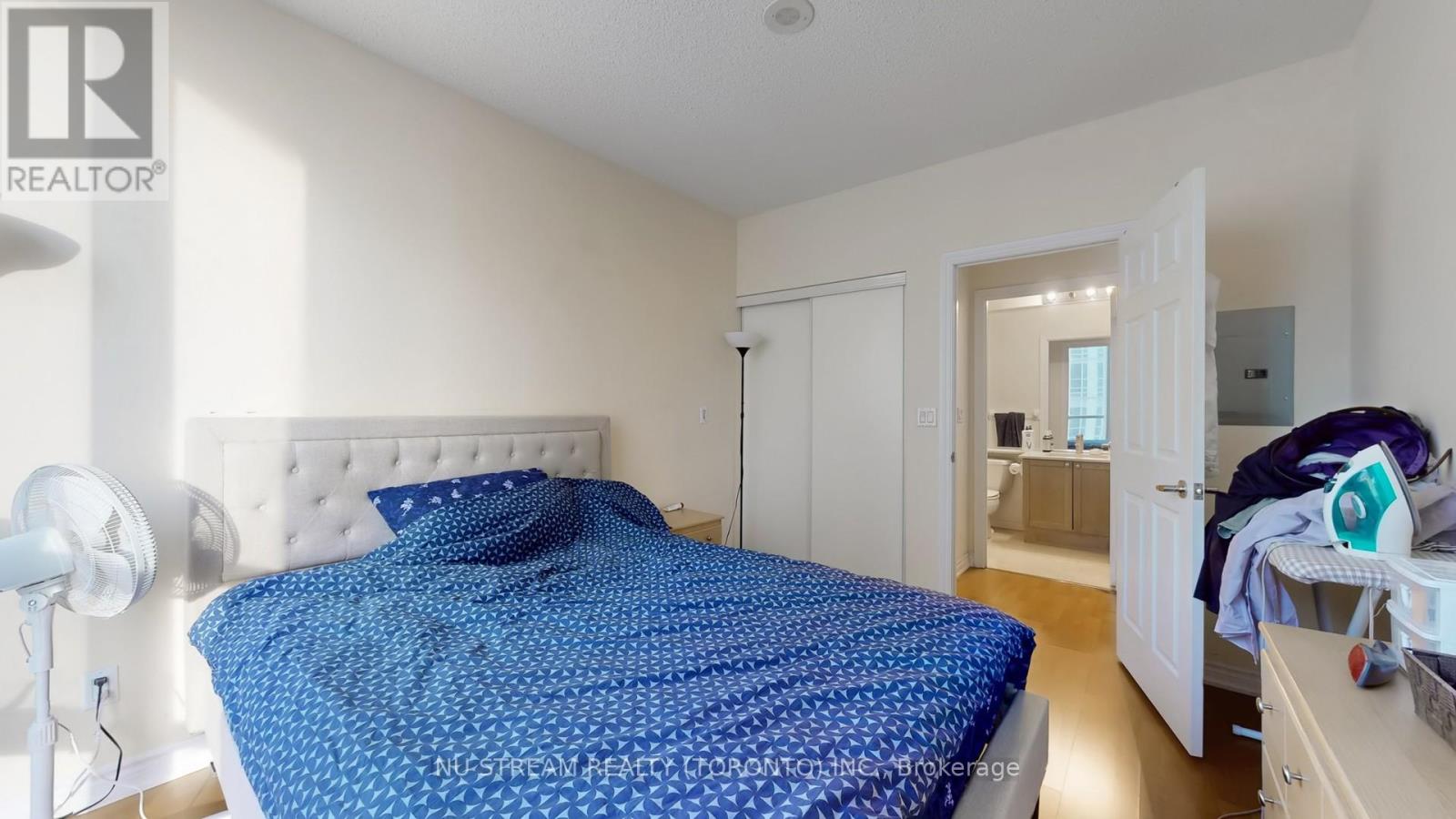 3101 - 761 Bay Street, Toronto, Ontario  M5G 2R2 - Photo 21 - C12150333
