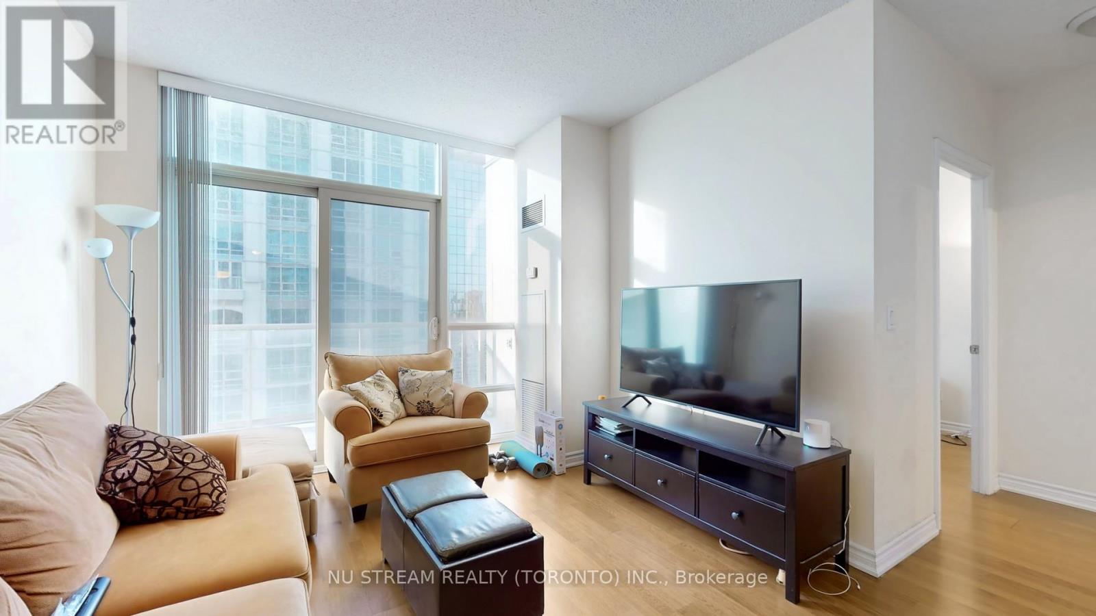 3101 - 761 Bay Street, Toronto, Ontario  M5G 2R2 - Photo 8 - C12150333