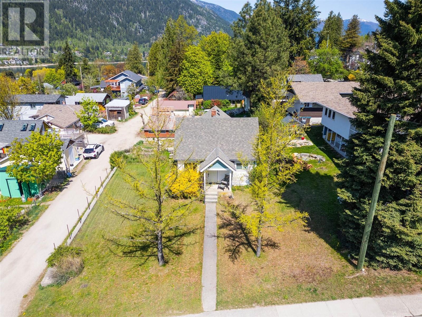 809 Davies Street, Nelson, British Columbia  V1L 3T6 - Photo 46 - 10347813