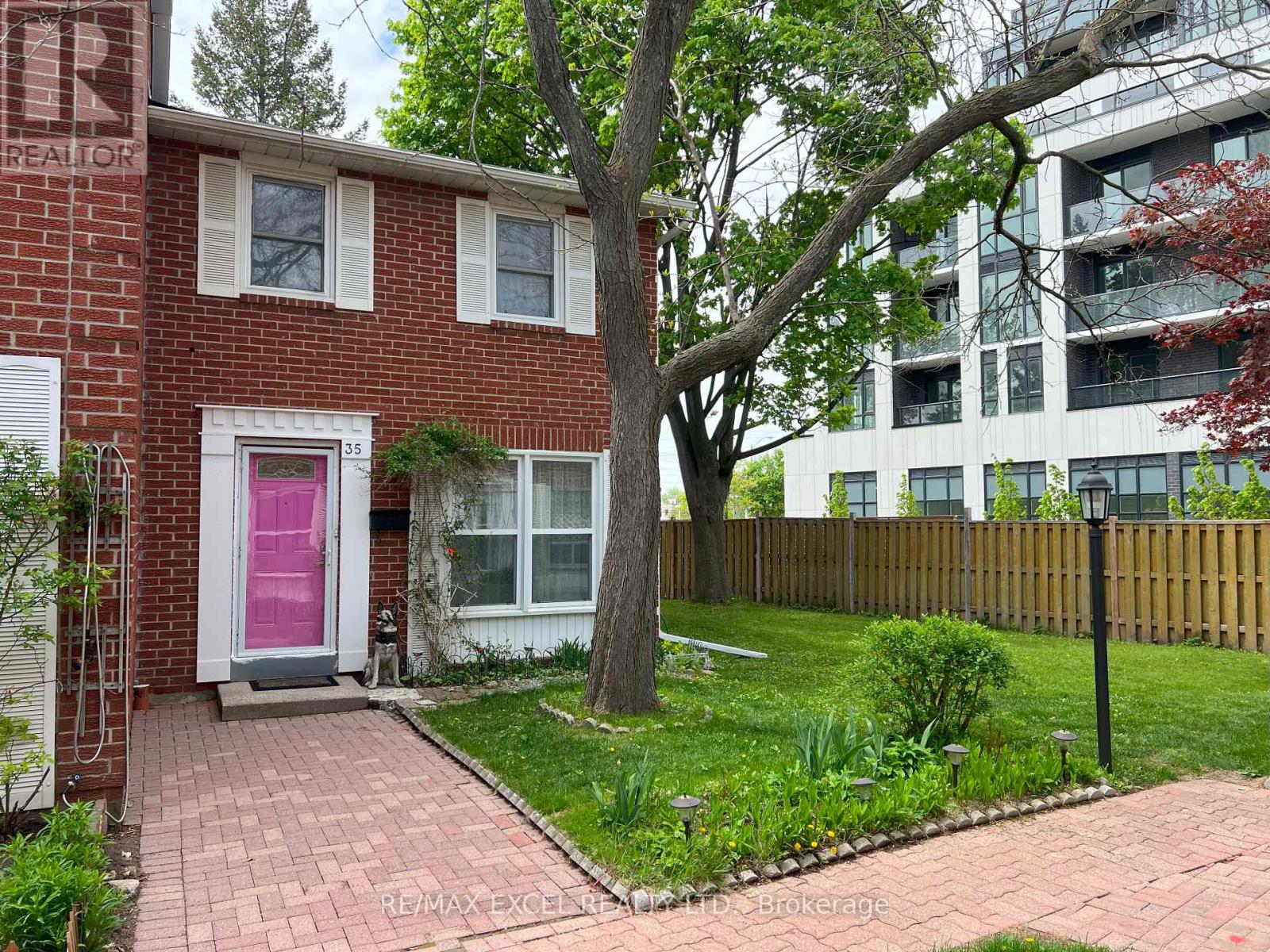 35 - 2075 WARDEN AVENUE, Toronto, Ontario