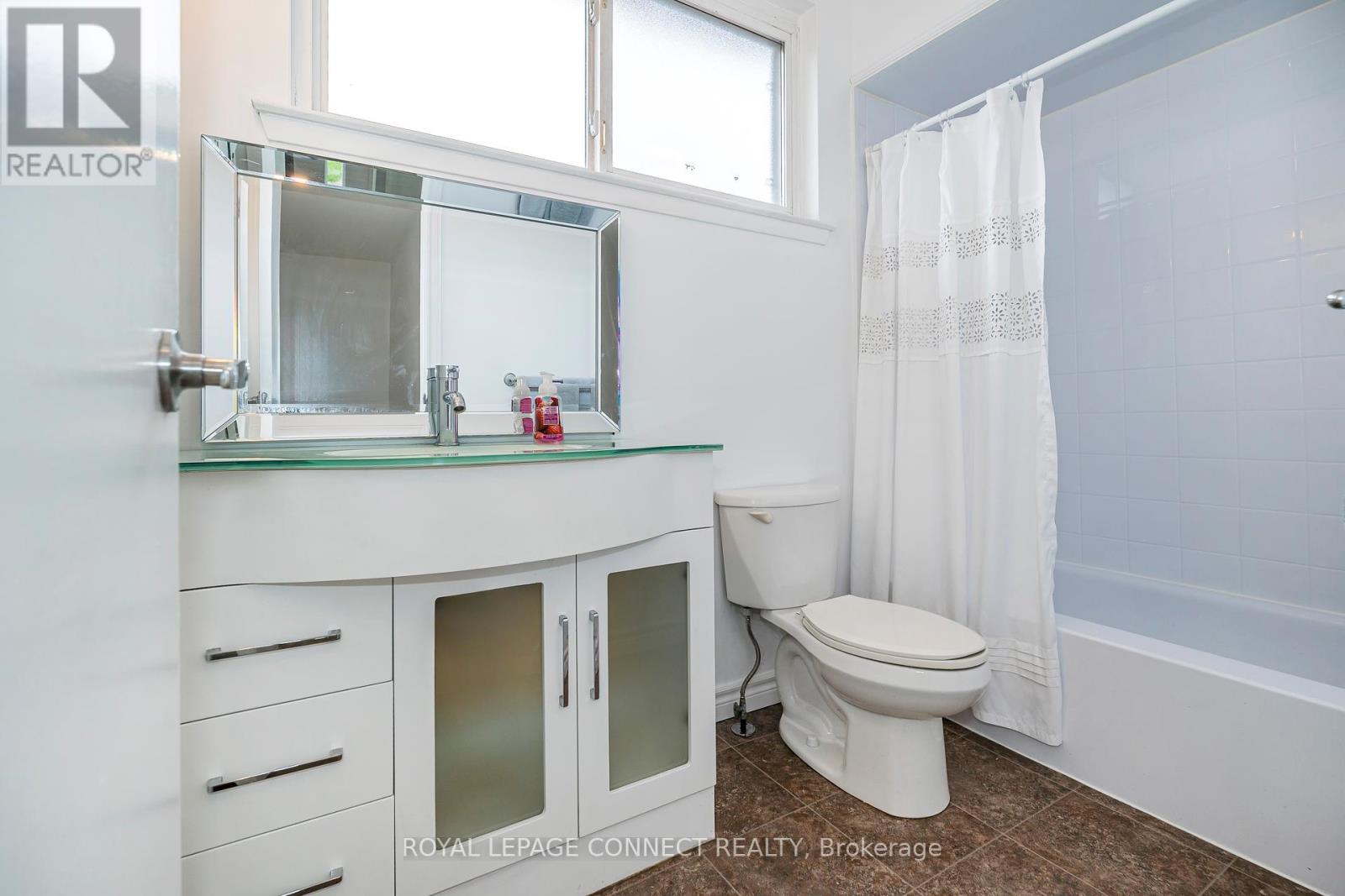 35 - 925 Bayly Street, Pickering, Ontario  L1W 1L4 - Photo 24 - E12150502