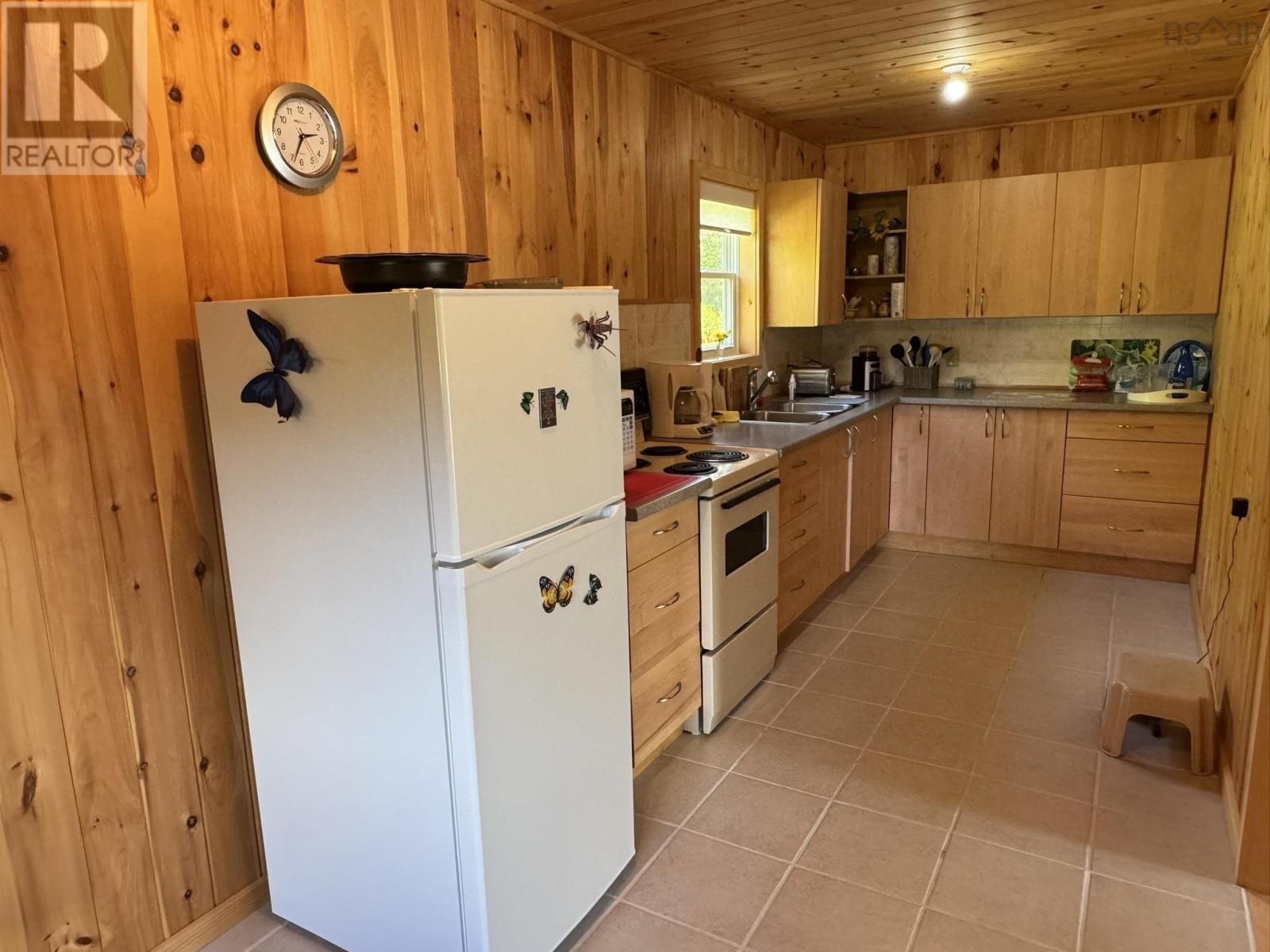 87 Somerset Drive, East Sable River, Nova Scotia  B0T 1V0 - Photo 17 - 202511109