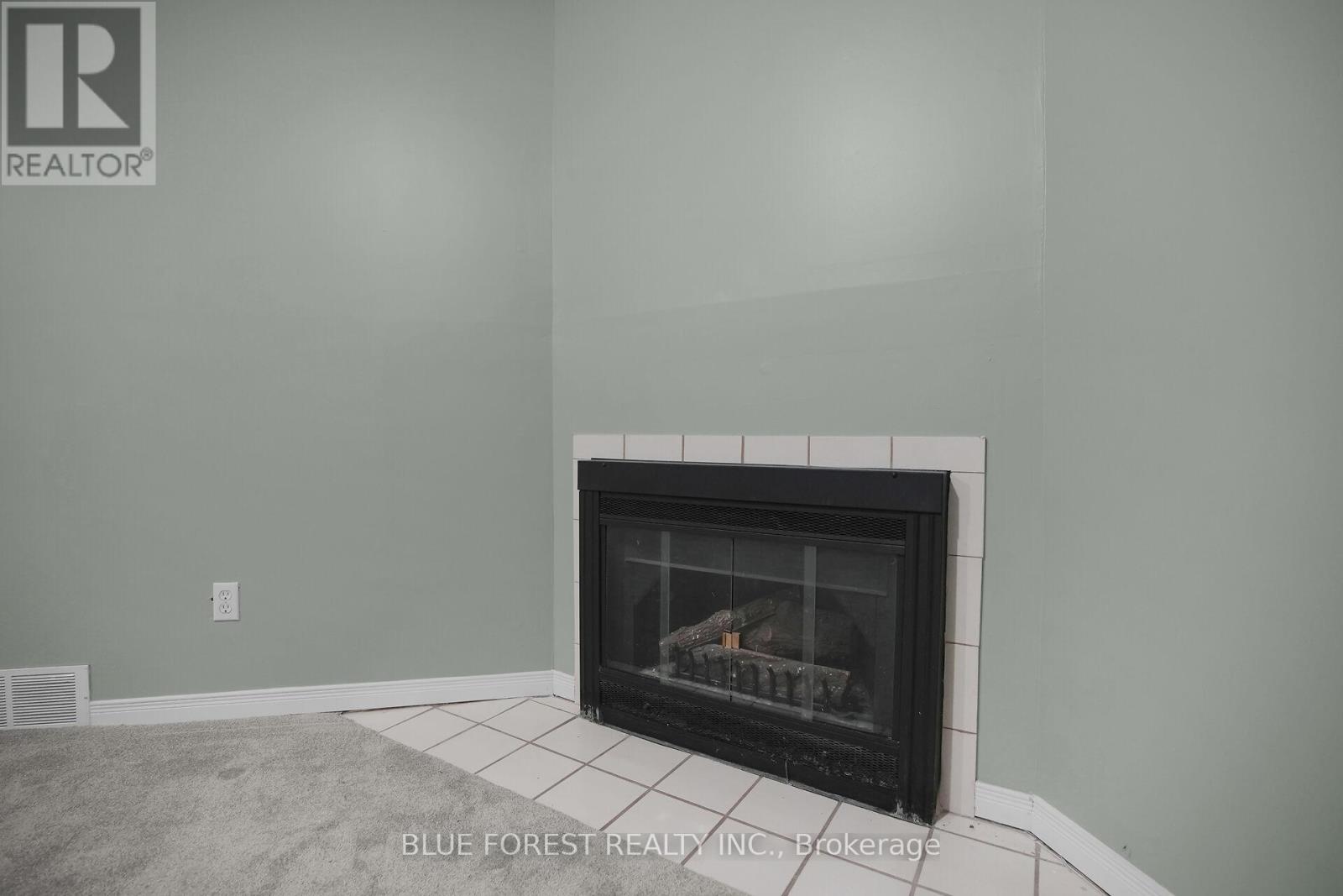 29 - 720 Deveron Crescent, London South (South T), Ontario  N5Z 4W6 - Photo 24 - X12150603
