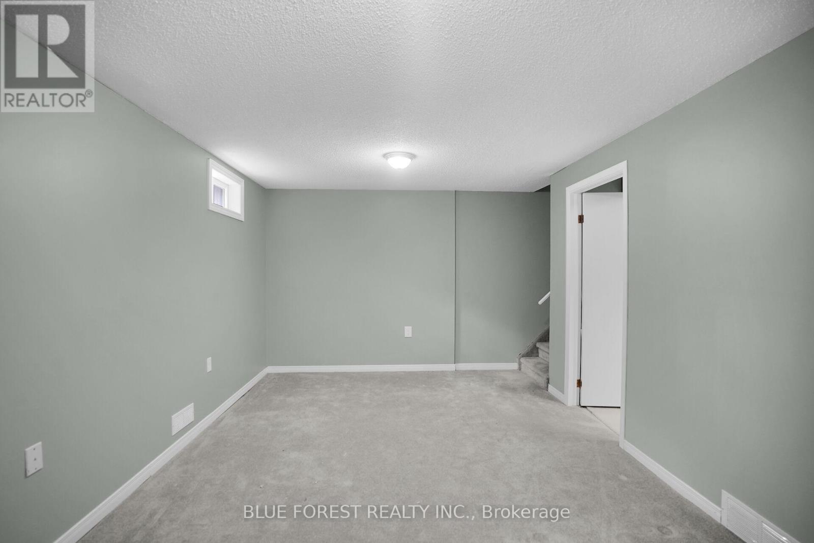 29 - 720 Deveron Crescent, London South (South T), Ontario  N5Z 4W6 - Photo 25 - X12150603
