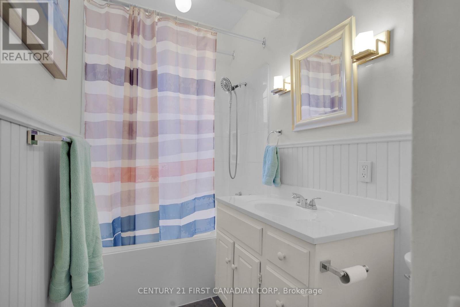 353 Cheapside Street, London East (East B), Ontario  N6A 2A7 - Photo 15 - X12150645