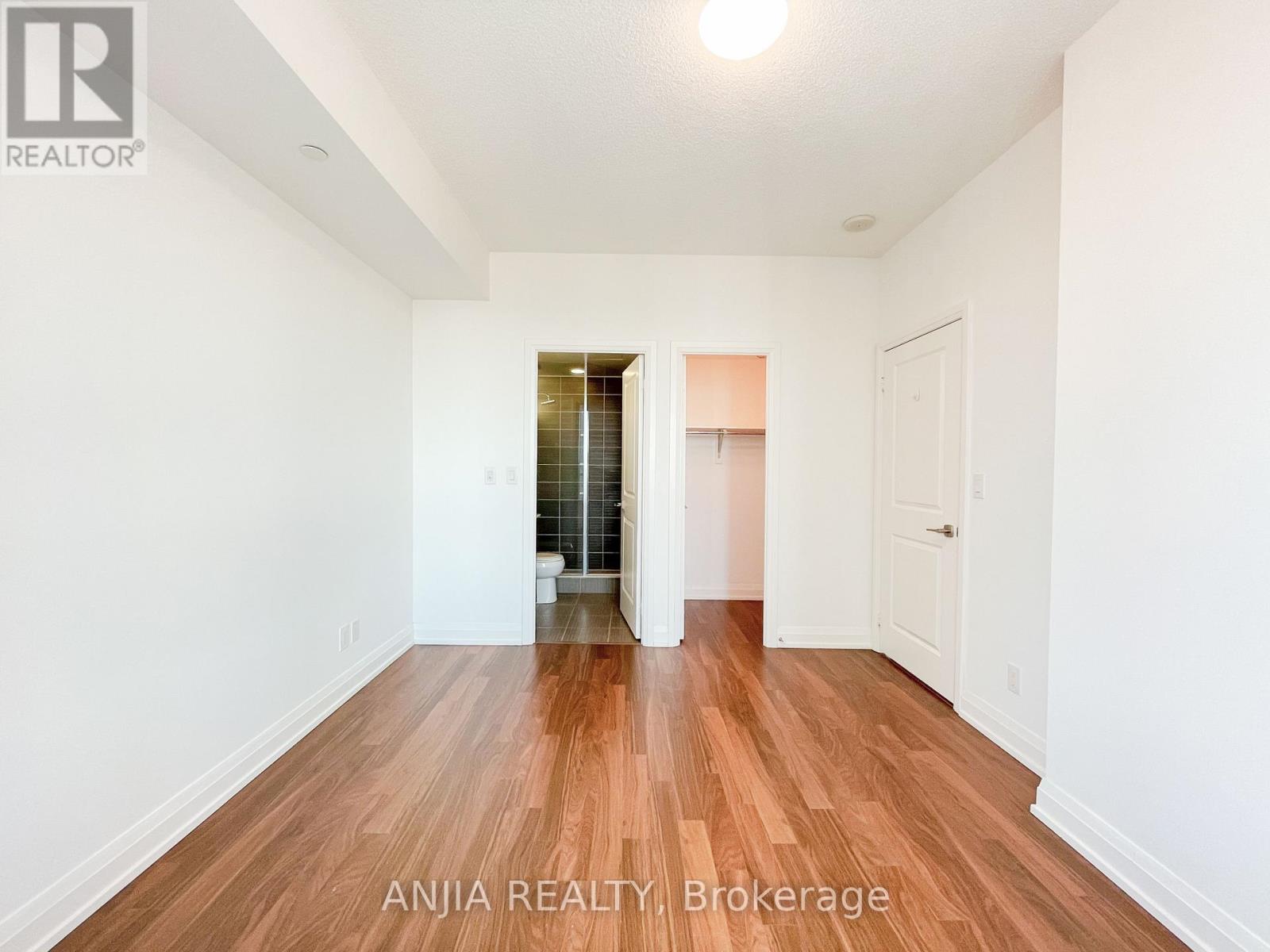 1032 - 7161 Yonge Street, Markham, Ontario  L3T 0C8 - Photo 27 - N12150337