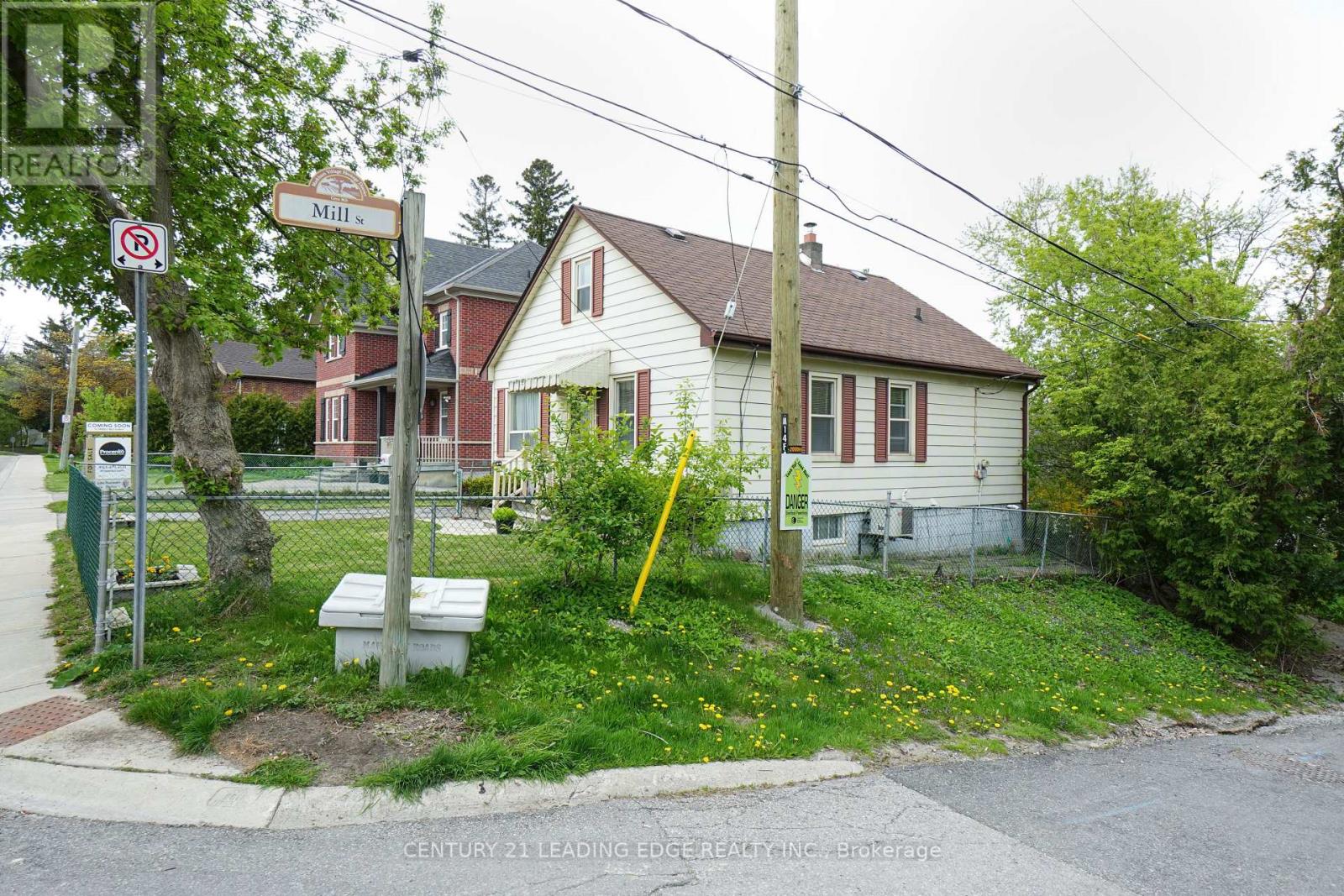 Property at 12 ROUGE STREET image 3