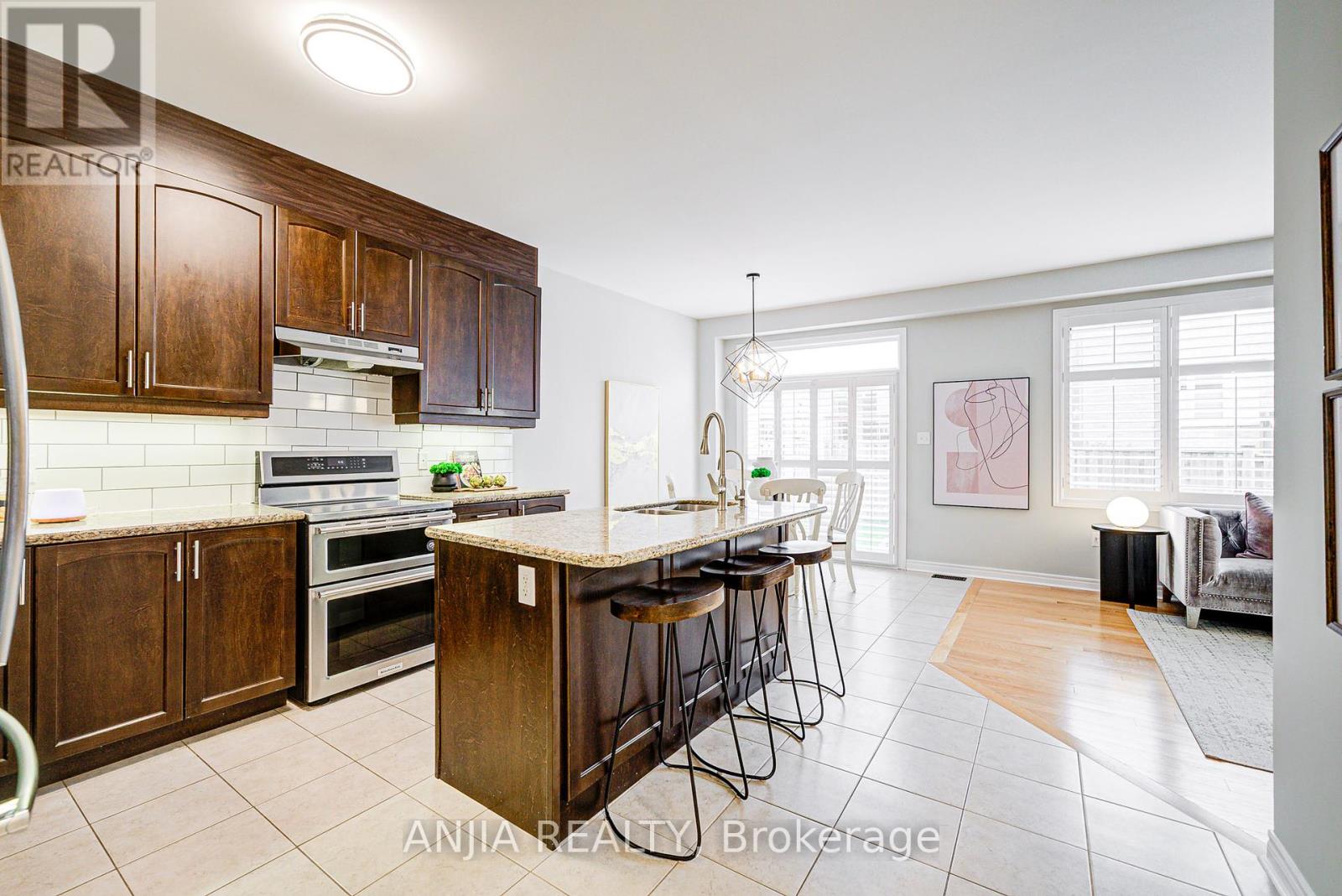 9 Desjardin Drive, Markham, Ontario  L6E 0K2 - Photo 16 - N12150464