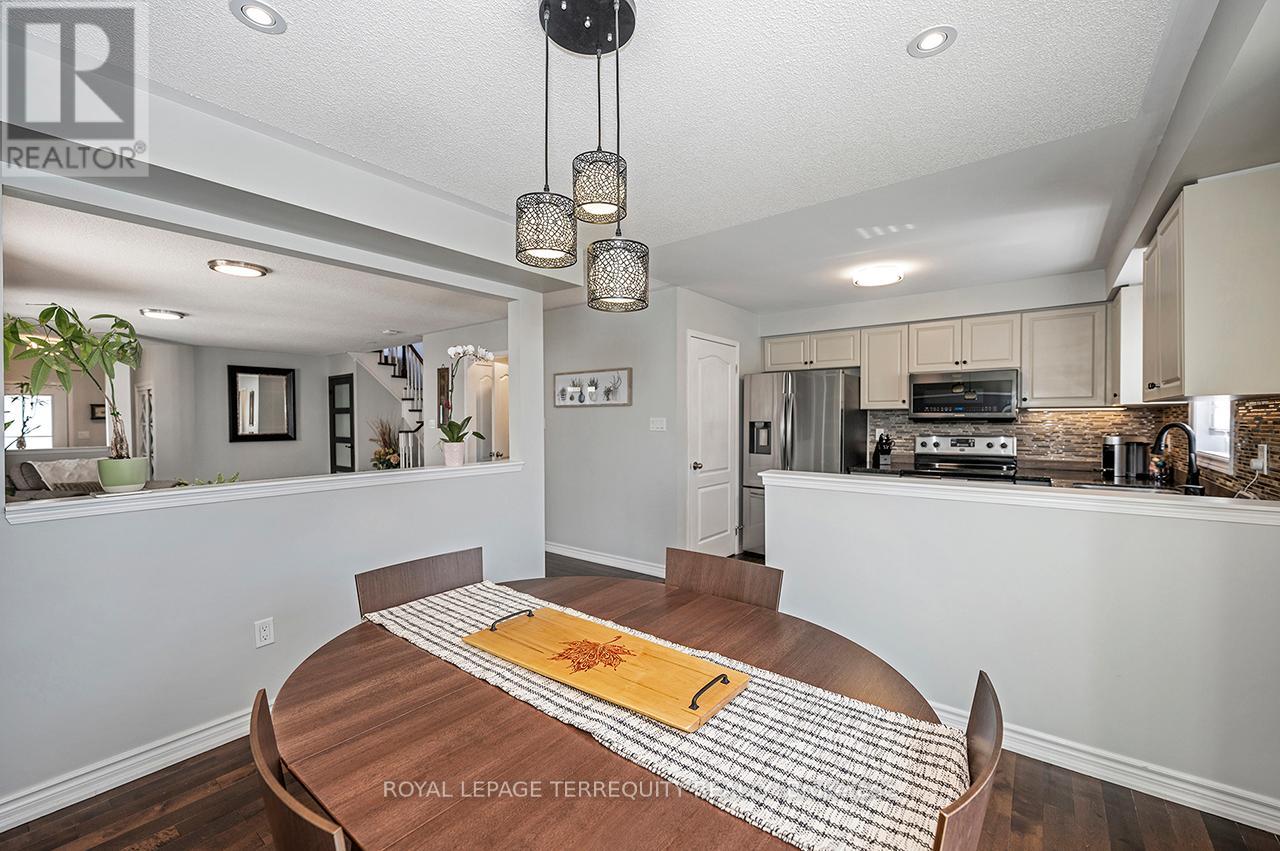 9 Kalmar Crescent, Richmond Hill, Ontario  L4E 3Z3 - Photo 21 - N12150526