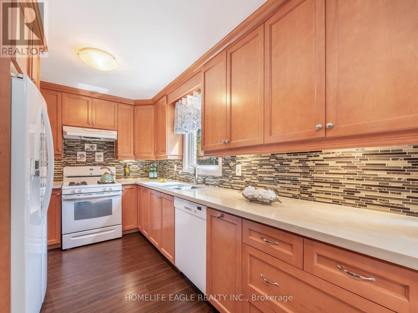 326 Erin Trail, Newmarket, Ontario  L3Y 6K1 - Photo 12 - N12150539