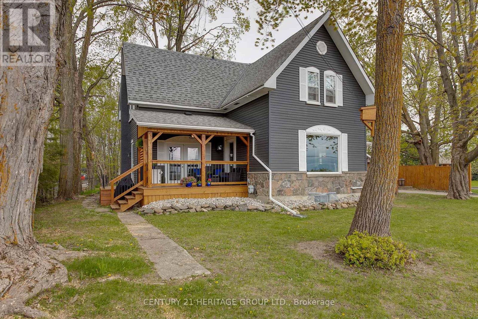 Property at 1672 RIDGE ROAD E image 2