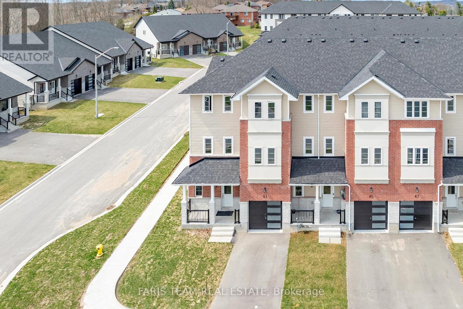 Property at 43 LAHEY CRESCENT image 1