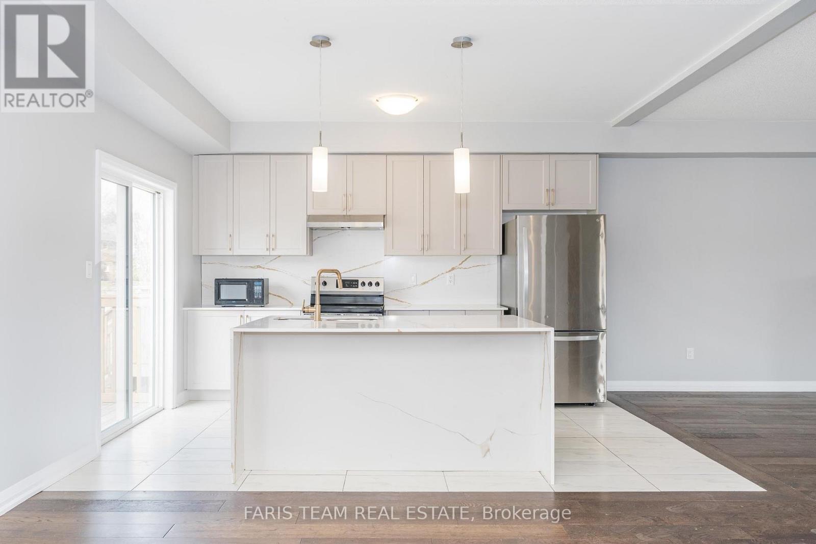 Property at 43 LAHEY CRESCENT image 3