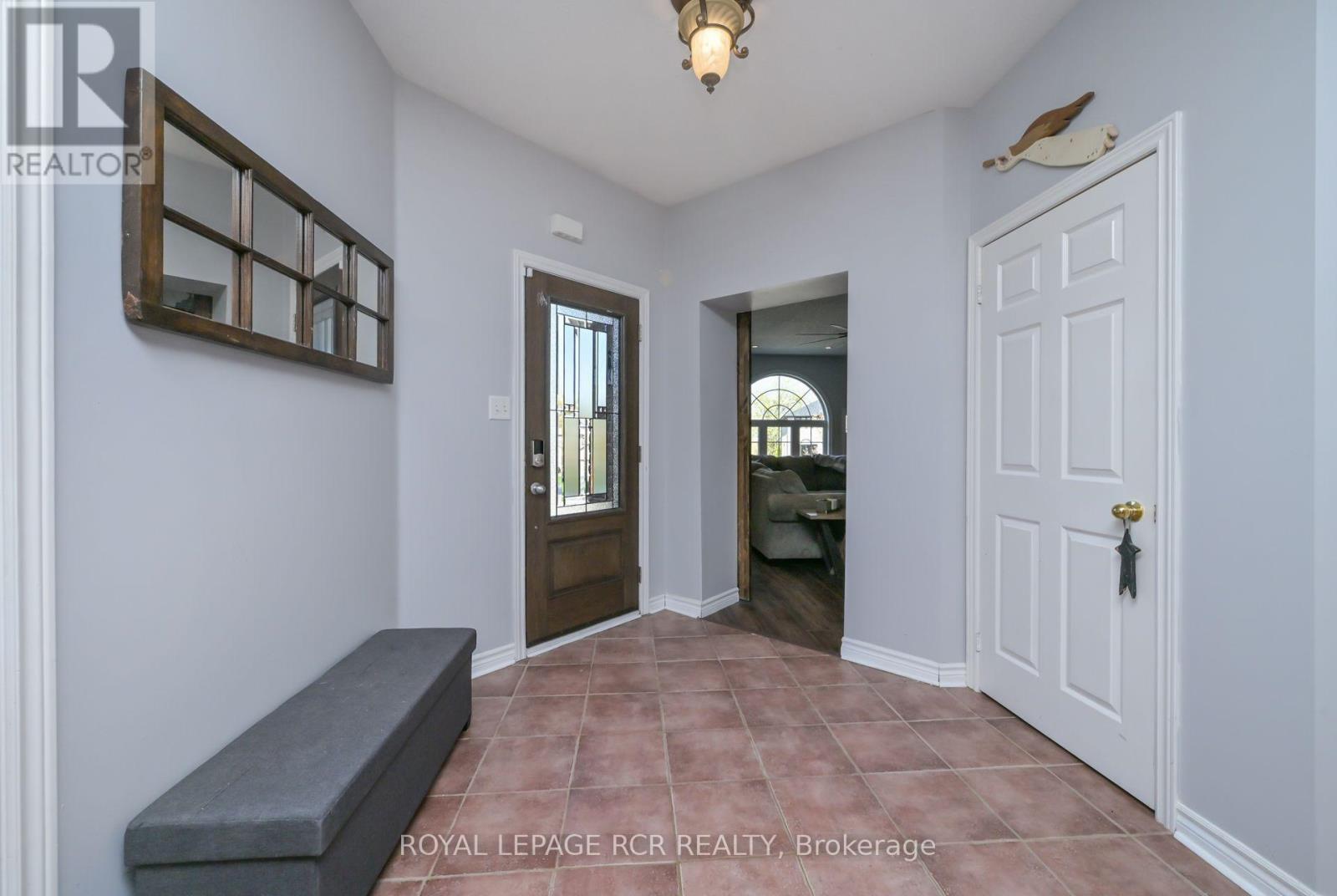 24 Tascona Court, Barrie, Ontario  L4M 0C5 - Photo 4 - S12150549
