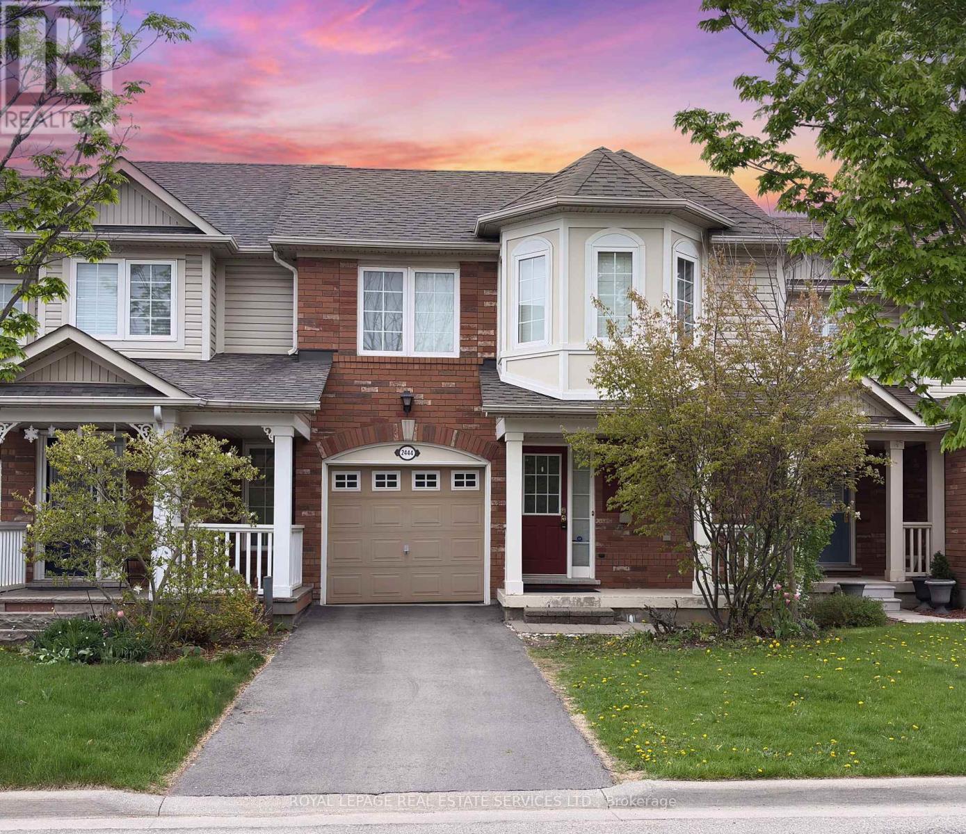 2444 Wooden Hill Circle, Oakville, Ontario  L6M 4E3 - Photo 1 - W12150320
