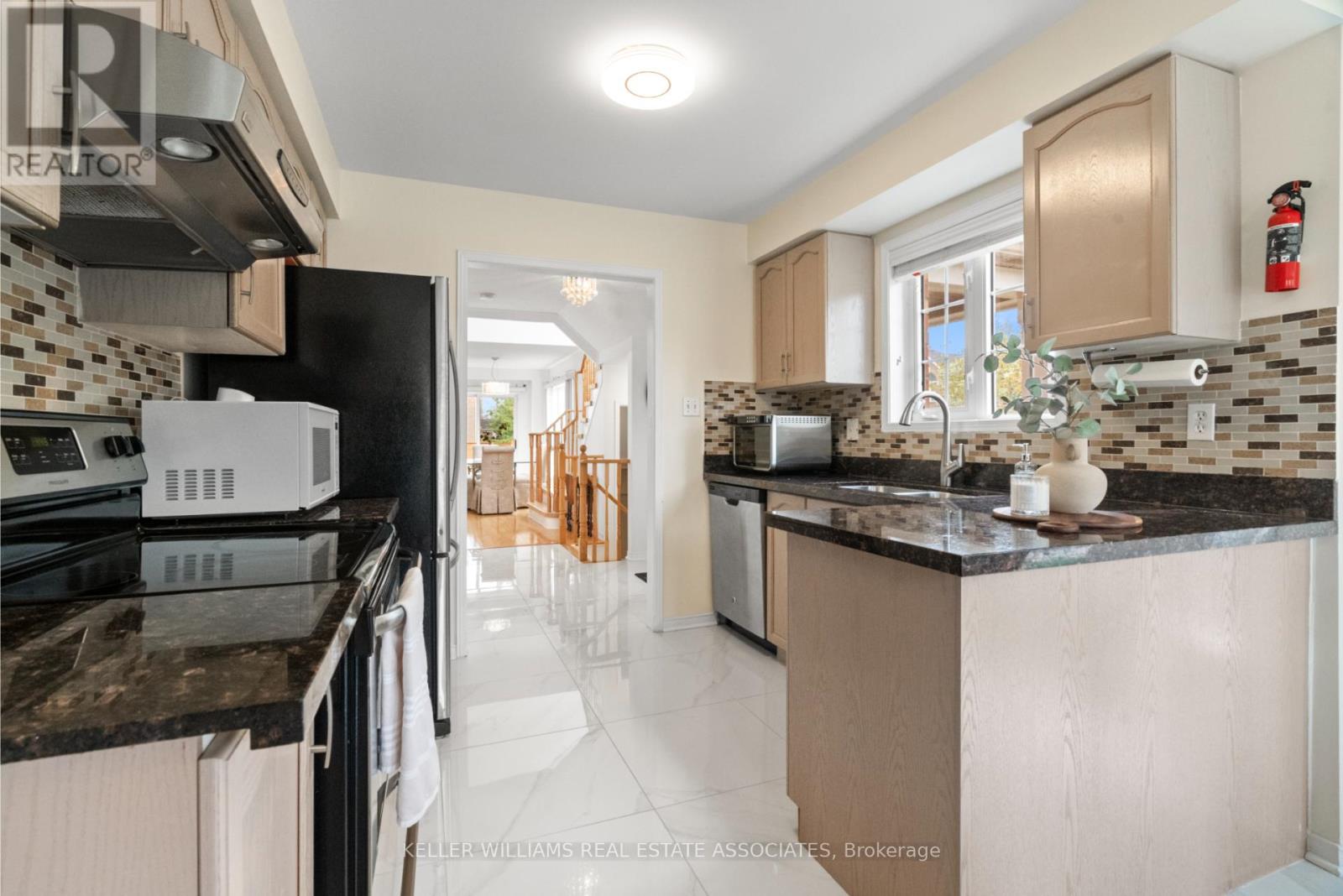 Property at 5554 LINWELL PLACE image 4