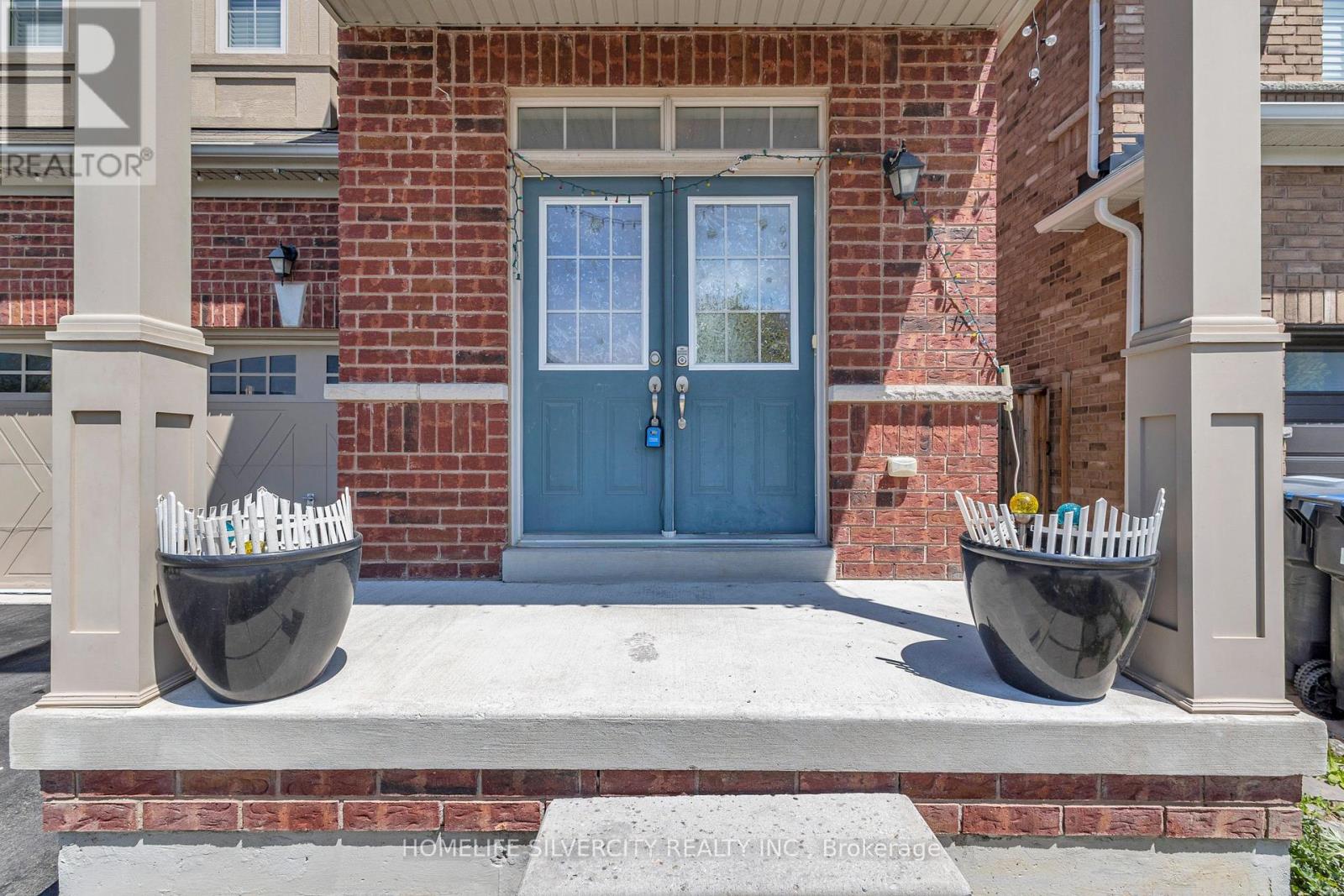 Property at 38 GEORGE ROBINSON DRIVE image 2