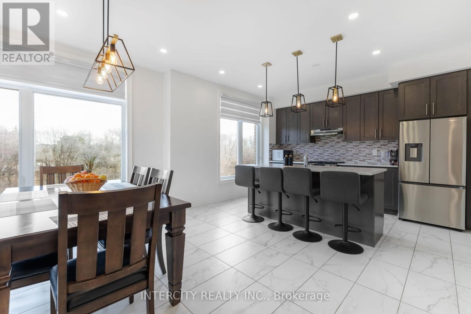 19 Queenpost Drive, Brampton, Ontario  L6X 0B2 - Photo 14 - W12150471